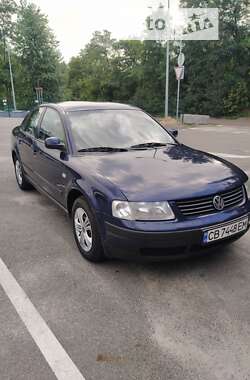 Седан Volkswagen Passat 2000 в Чернігові