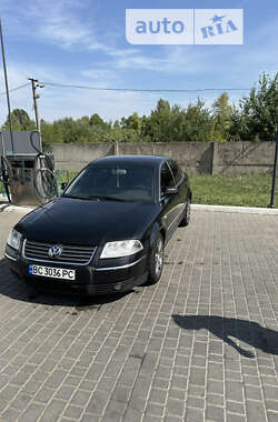 Седан Volkswagen Passat 2001 в Днепре