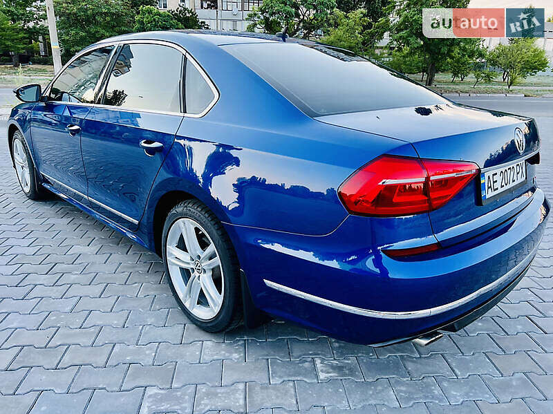 Седан Volkswagen Passat 2016 в Кам'янському