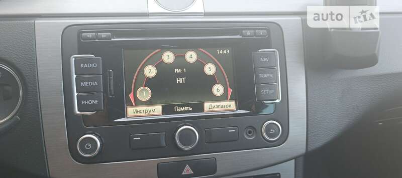 Універсал Volkswagen Passat 2012 в Львові