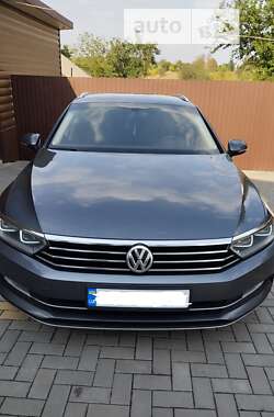 Універсал Volkswagen Passat 2016 в Кропивницькому