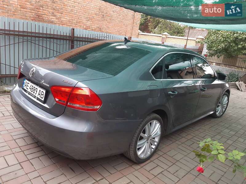Седан Volkswagen Passat 2013 в Кривом Роге