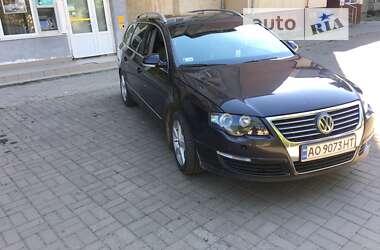 Универсал Volkswagen Passat 2006 в Хусте