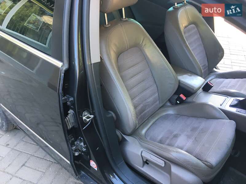 Универсал Volkswagen Passat 2006 в Хусте