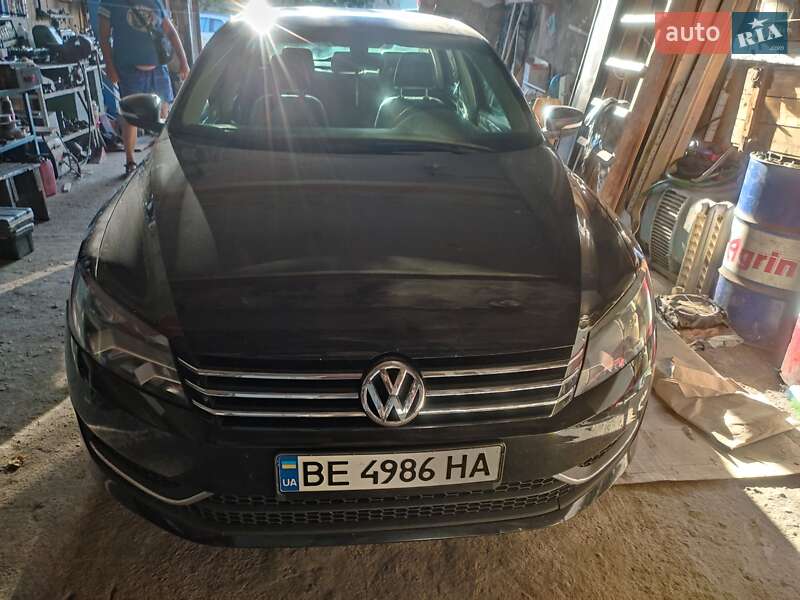 Седан Volkswagen Passat 2014 в Южноукраинске