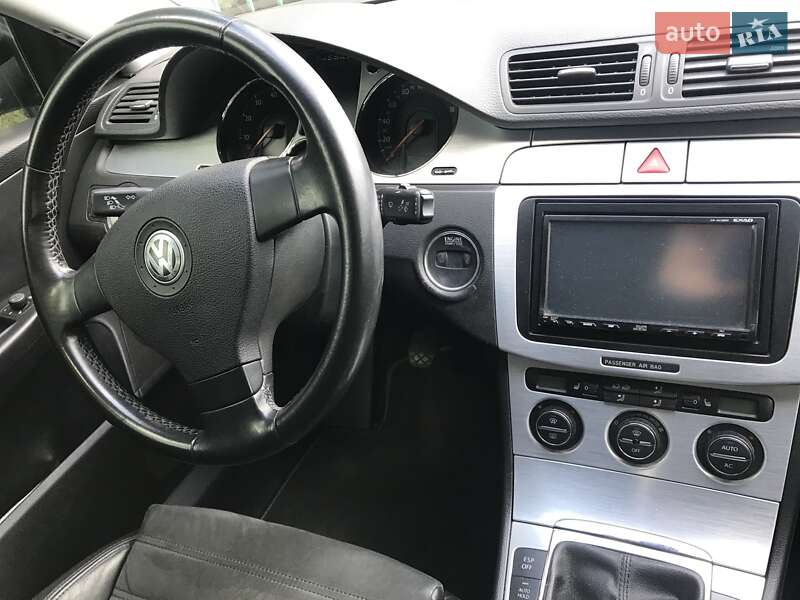 Седан Volkswagen Passat 2008 в Киеве