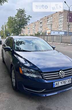 Седан Volkswagen Passat 2012 в Киеве