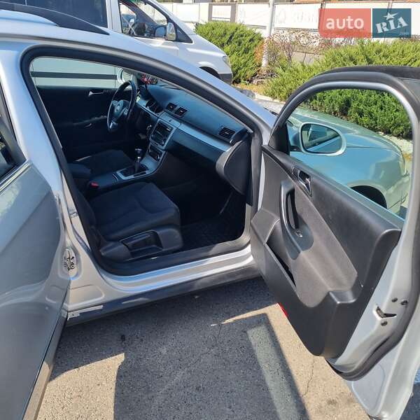 Универсал Volkswagen Passat 2010 в Львове фото 4 Универсал Volkswagen Passat 2010 в Львове
