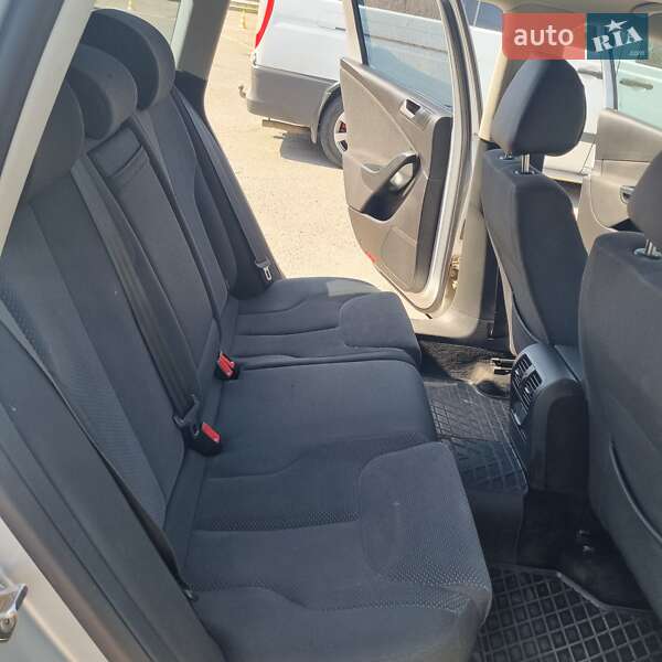 Универсал Volkswagen Passat 2010 в Львове фото 8 Универсал Volkswagen Passat 2010 в Львове