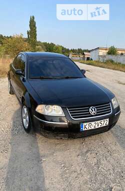 Седан Volkswagen Passat 2003 в Звягелі