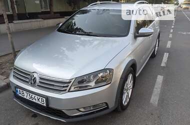 Універсал Volkswagen Passat 2012 в Вінниці