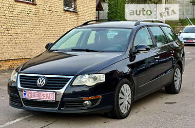 Універсал Volkswagen Passat 2006 в Рівному