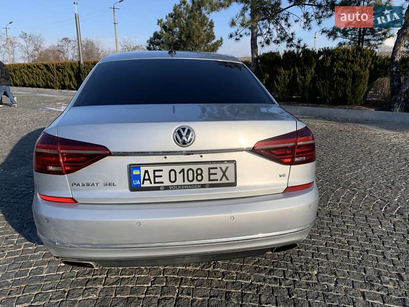 Седан Volkswagen Passat 2016 в Днепре