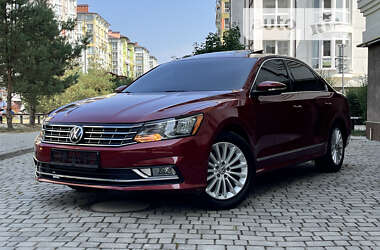 Седан Volkswagen Passat 2016 в Ивано-Франковске