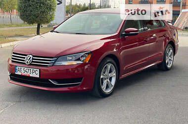 Седан Volkswagen Passat 2014 в Днепре