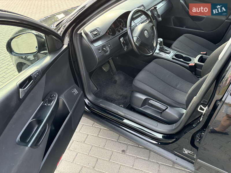 Универсал Volkswagen Passat 2008 в Житомире