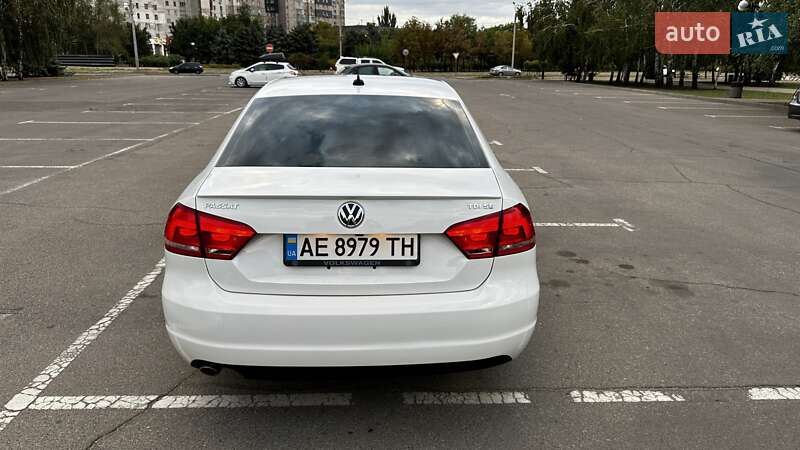 Седан Volkswagen Passat 2012 в Кривом Роге