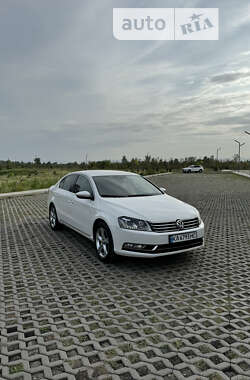 Седан Volkswagen Passat 2013 в Коломиї