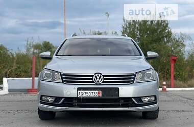 Універсал Volkswagen Passat 2012 в Ужгороді