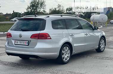 Універсал Volkswagen Passat 2012 в Ужгороді