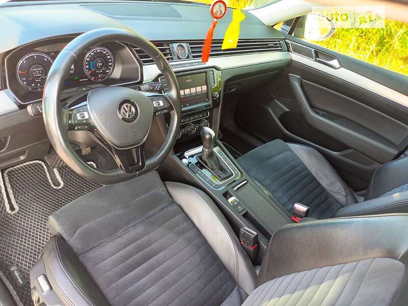 Универсал Volkswagen Passat 2015 в 