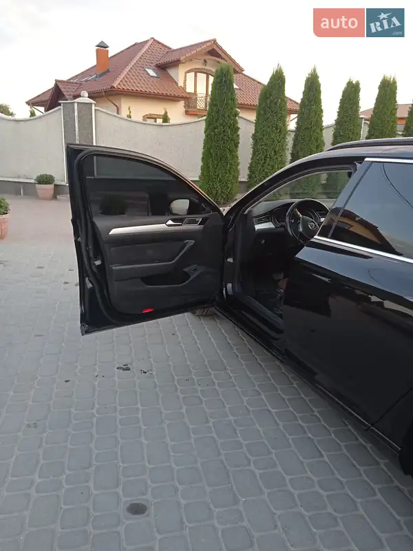 Volkswagen Passat 2017 VIN WVWZZZ3CZHP025899 фото оголошення 11 з 64