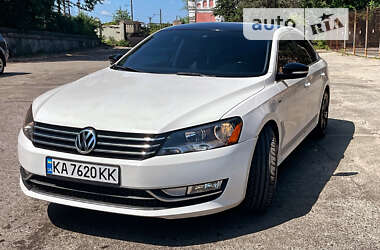 Седан Volkswagen Passat 2014 в Києві