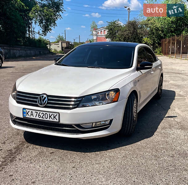 Седан Volkswagen Passat 2014 в Киеве