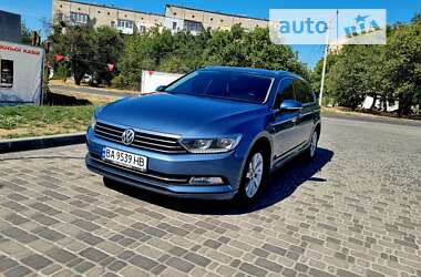 Універсал Volkswagen Passat 2015 в Кропивницькому