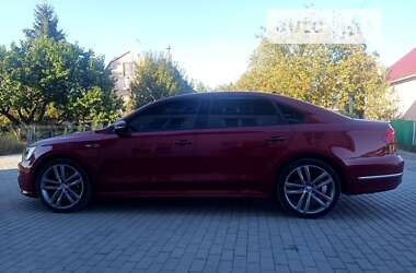 Седан Volkswagen Passat 2018 в Києві