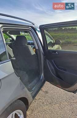 Универсал Volkswagen Passat 2006 в Коломые