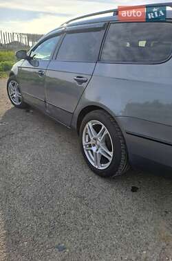 Универсал Volkswagen Passat 2006 в Коломые