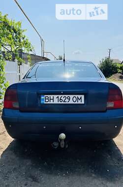 Седан Volkswagen Passat 1997 в Одессе