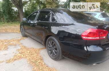 Седан Volkswagen Passat 2012 в Глобиному