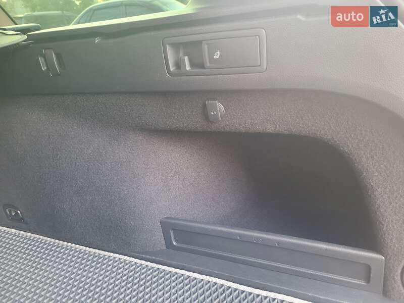 Універсал Volkswagen Passat 2017 в Києві