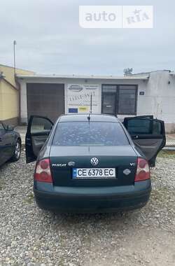 Седан Volkswagen Passat 2002 в Чернівцях