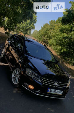 Універсал Volkswagen Passat 2011 в Луцьку