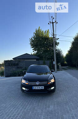 Седан Volkswagen Passat 2011 в Киеве