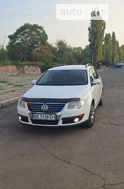 Універсал Volkswagen Passat 2010 в Миколаєві