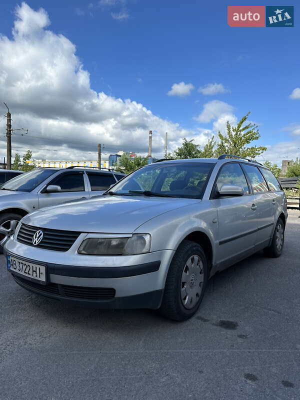Універсал Volkswagen Passat 2000 в Вінниці