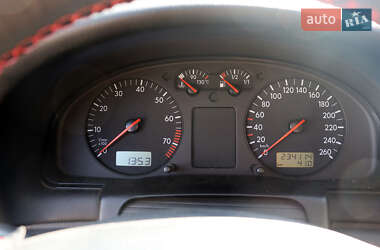 Седан Volkswagen Passat 1999 в 
