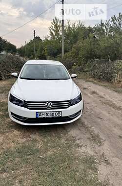 Седан Volkswagen Passat 2015 в Славянске