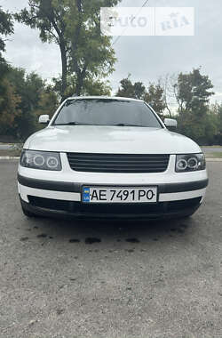 Универсал Volkswagen Passat 1997 в Никополе