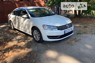 Седан Volkswagen Passat 2014 в Харькове