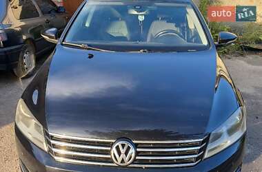 Универсал Volkswagen Passat 2011 в Львове