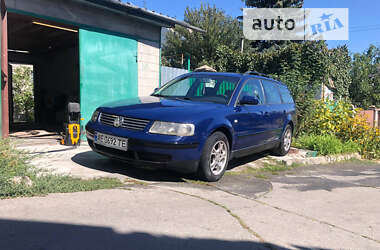 Универсал Volkswagen Passat 2000 в Днепре