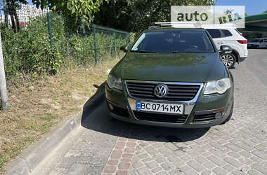 Универсал Volkswagen Passat 2010 в Львове