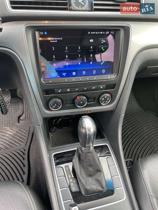 Седан Volkswagen Passat 2014 в Кременчуге