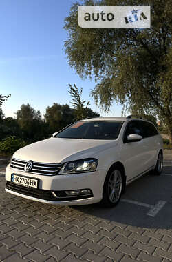 Універсал Volkswagen Passat 2012 в Хмельницькому