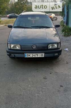 Универсал Volkswagen Passat 1992 в Киеве